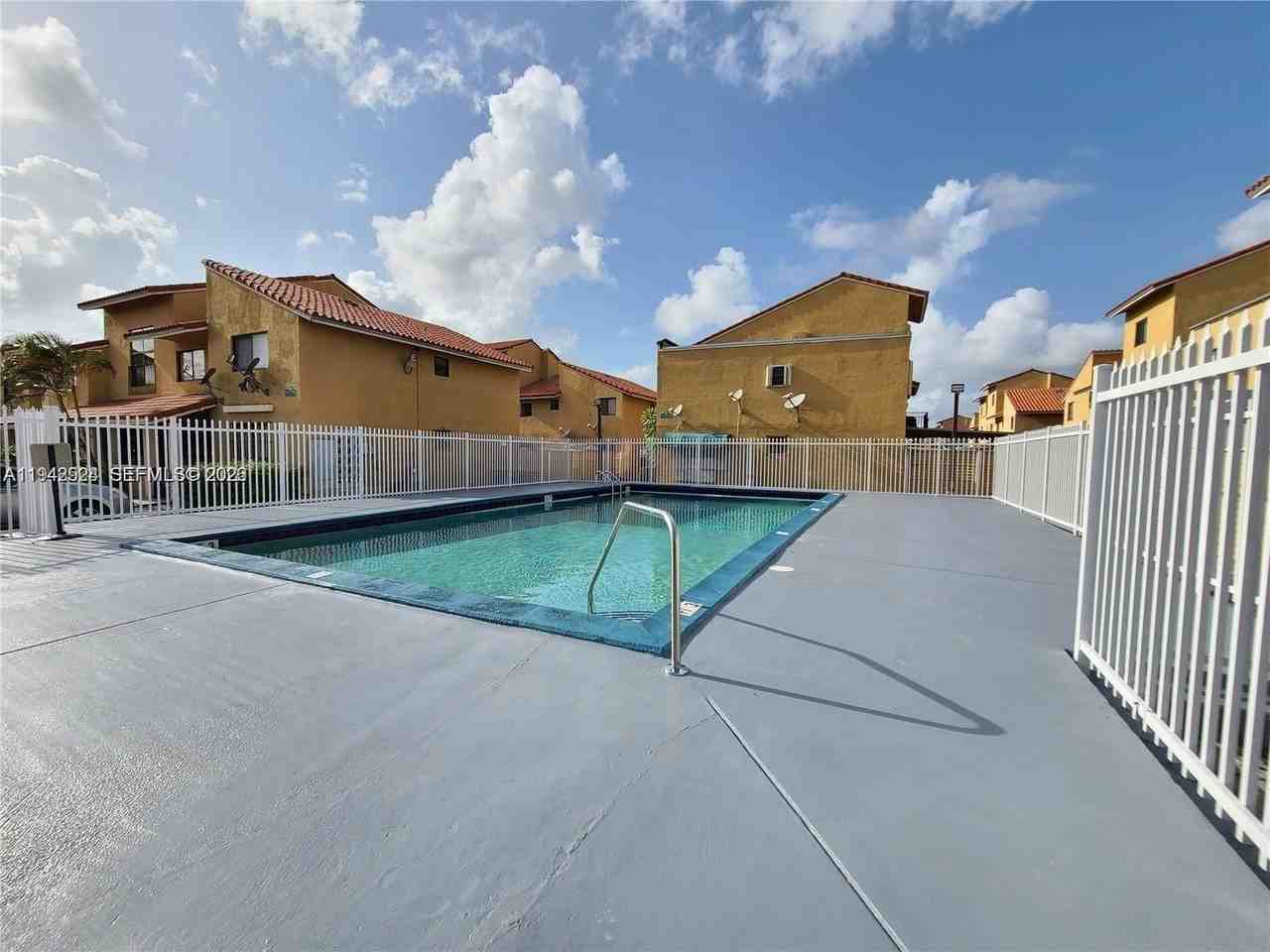 2710 W 60th Pl #202 - Photo 2 of 11