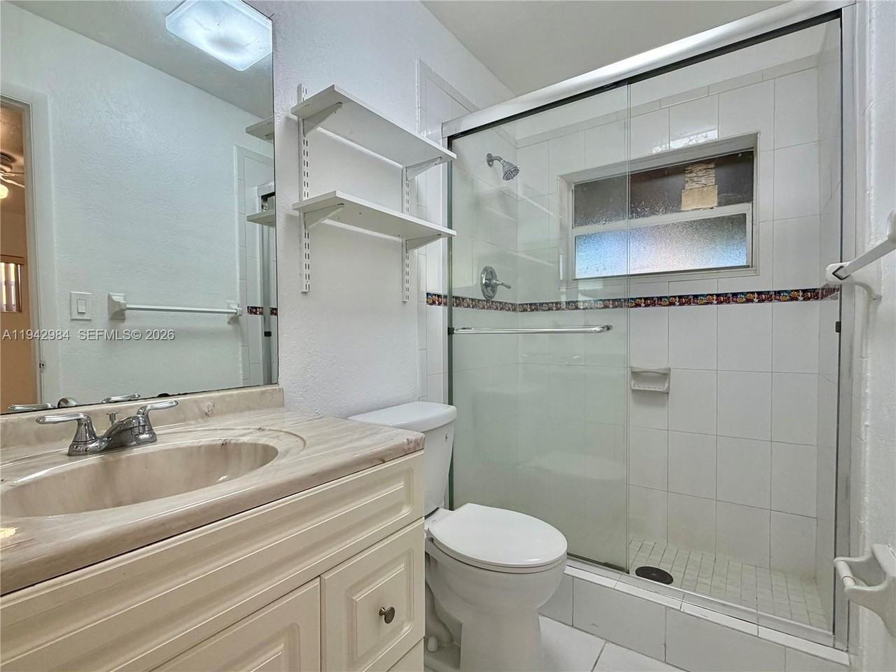 12111 Sw 107th St - Photo 7 of 27