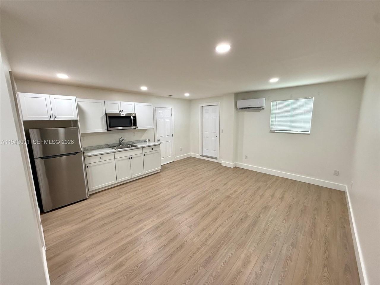 2120 Sw 83rd Ave #0 - Photo 6 of 8