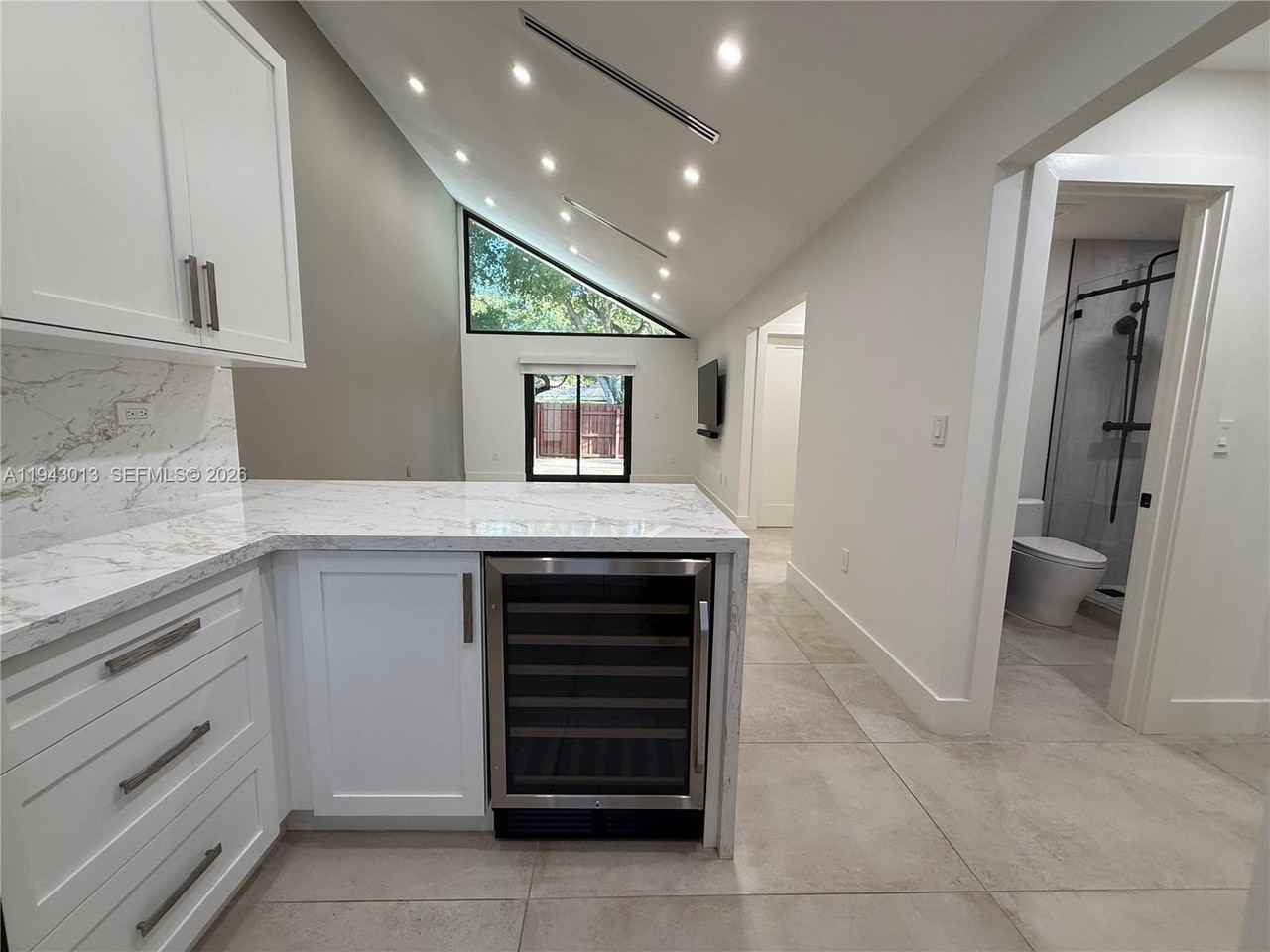 9208 Sw 132nd St - Photo 6 of 24