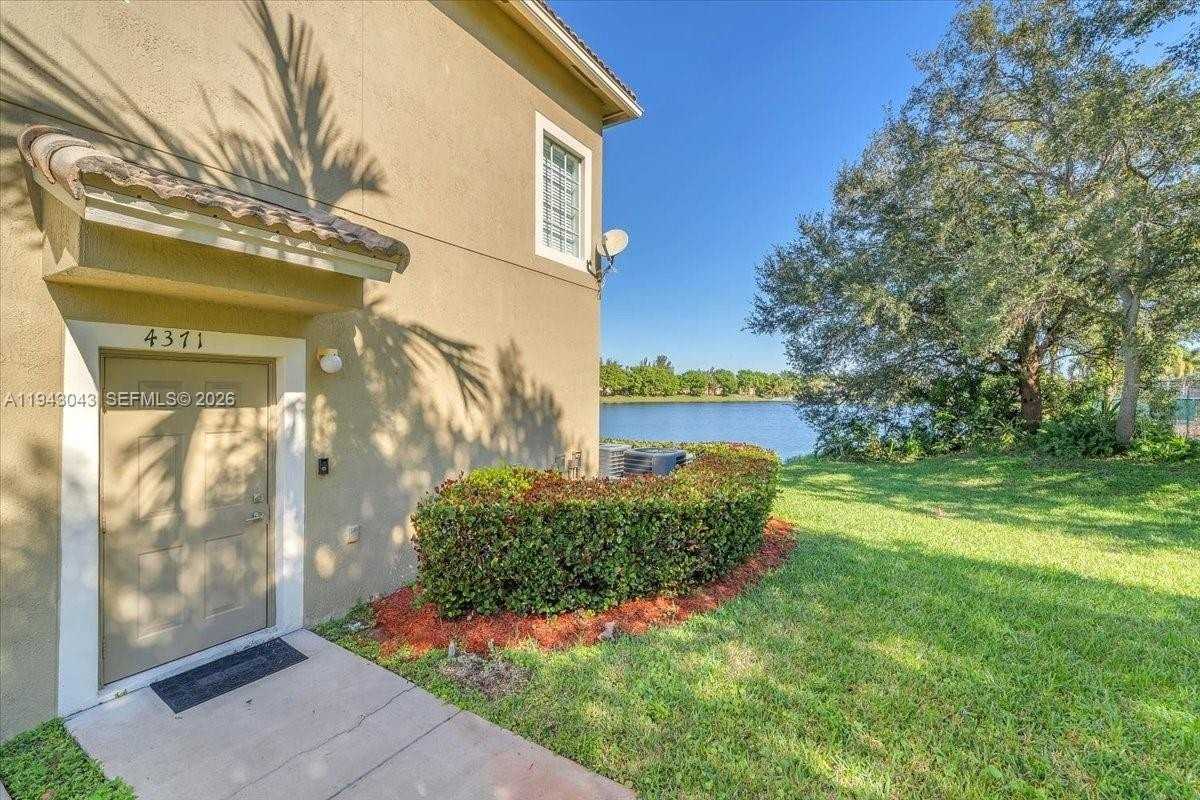 4371 Sw 131st Ln #3204 - Photo 6 of 33