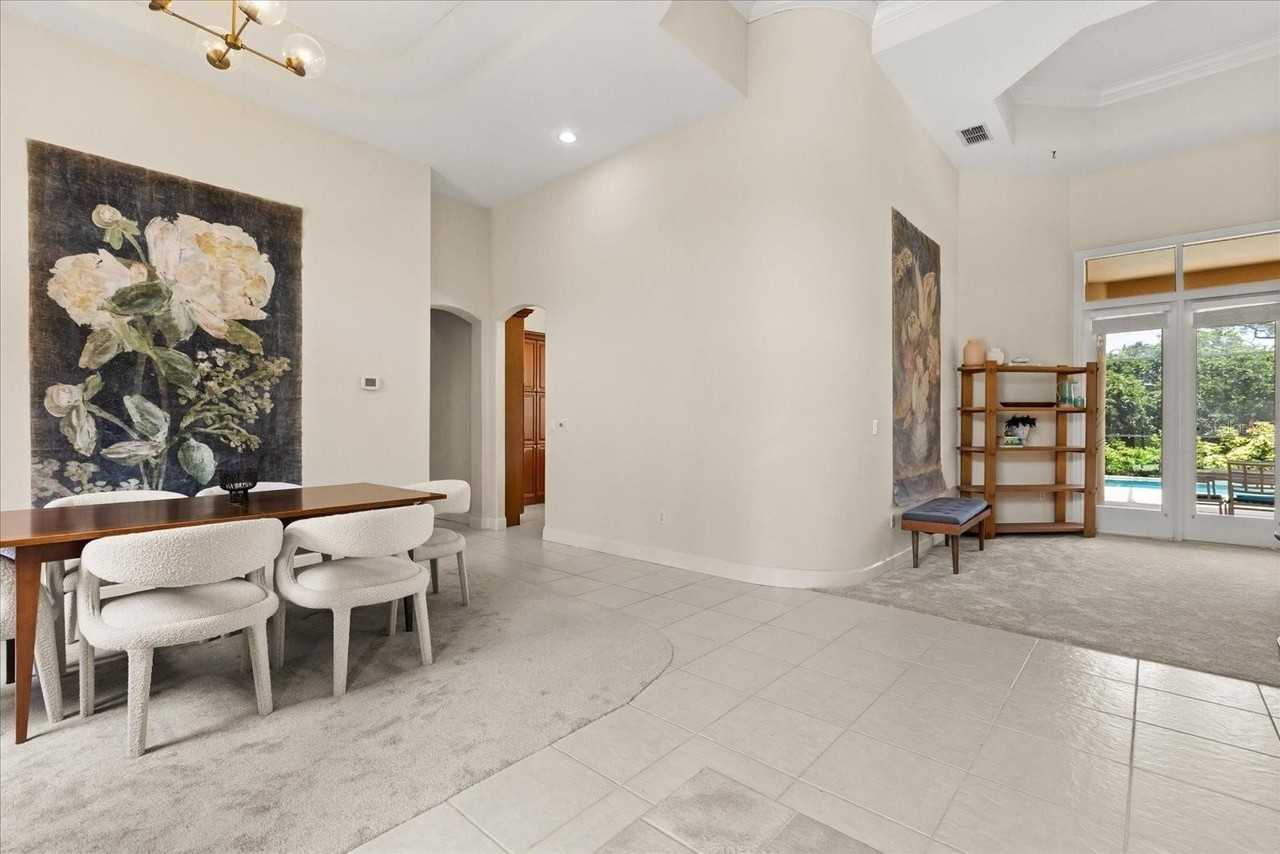 213 Heatherwood Ct - Photo 5 of 34