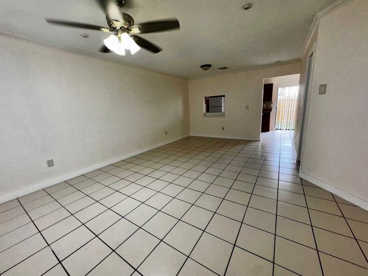 6246 S Bend Sq #16 - Photo 5 of 19