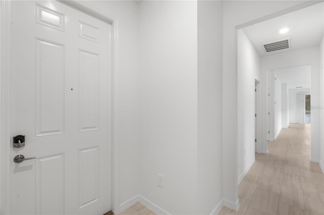 18170 Pleasantview Blvd - Photo 7 of 31