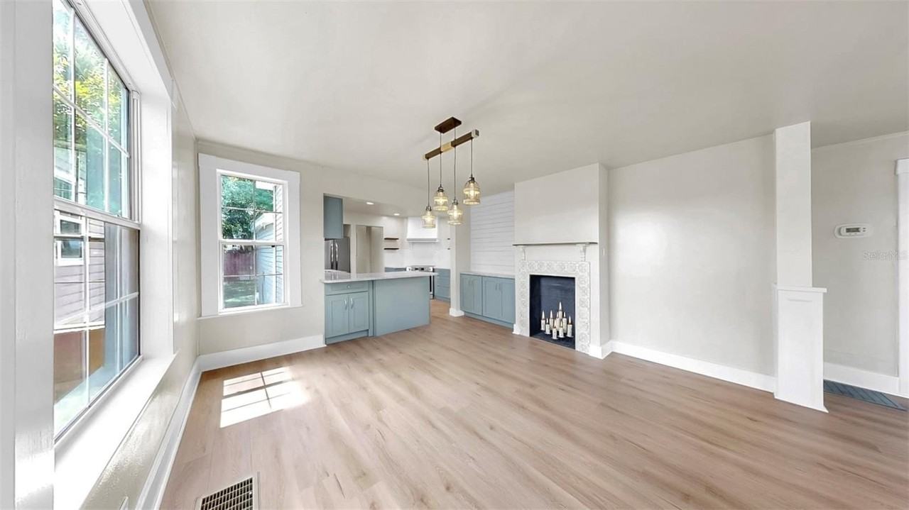 1005 45th St W - Photo 5 of 20