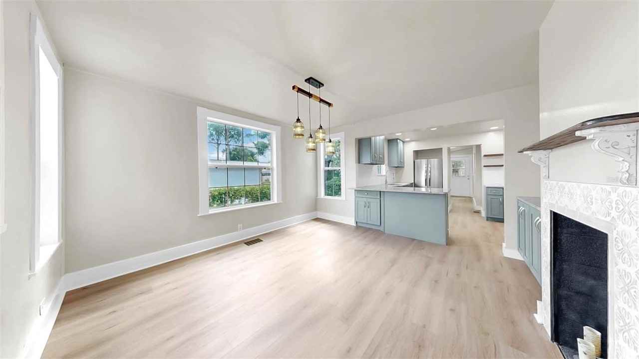 1005 45th St W - Photo 6 of 20