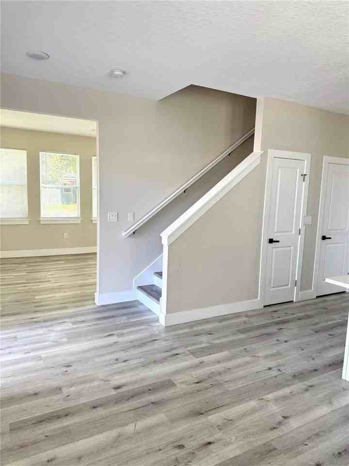 6900 Dartmouth Ave N - Photo 6 of 14