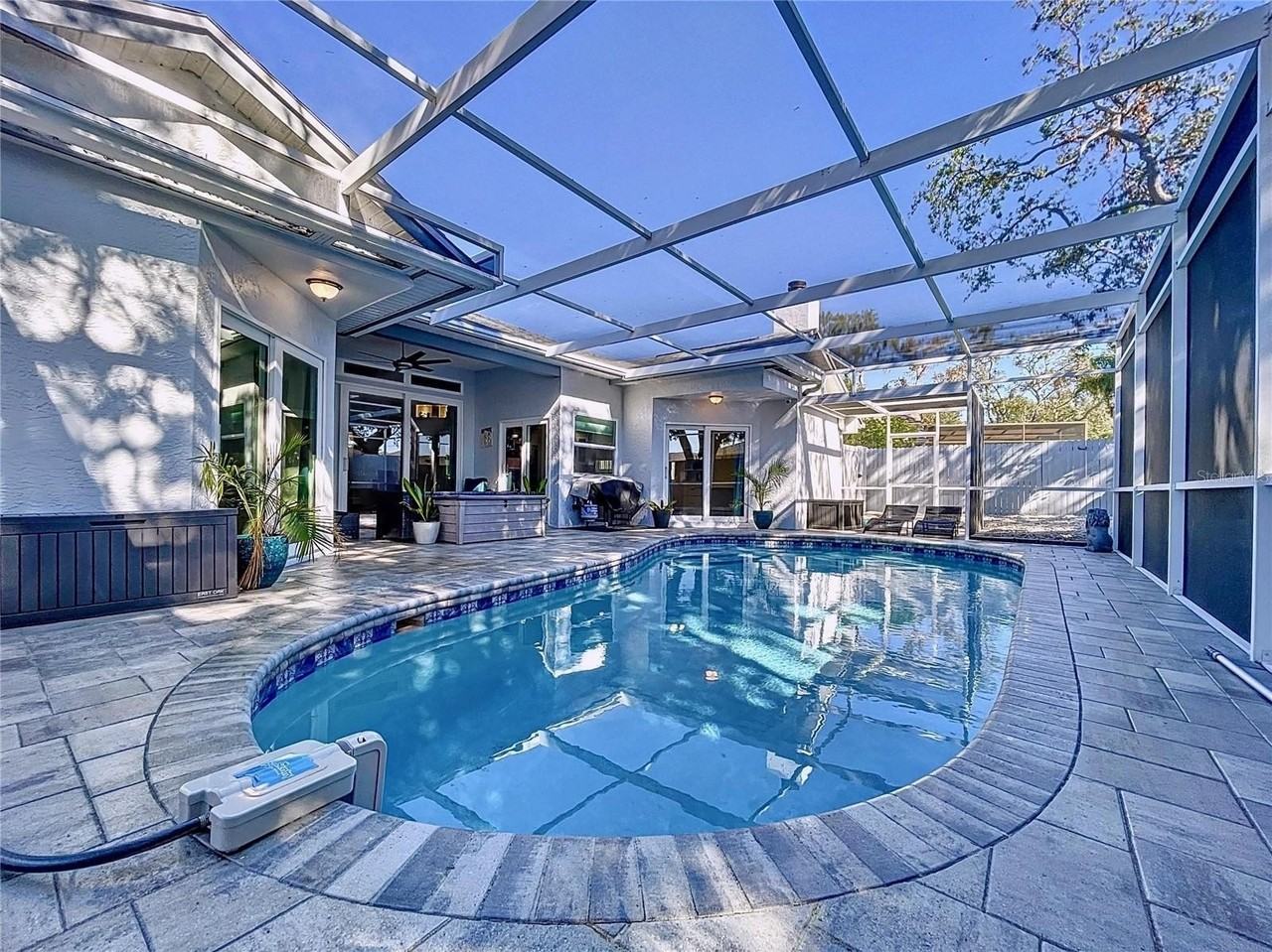 4908 Harbor Woods Dr - Photo 2 of 50