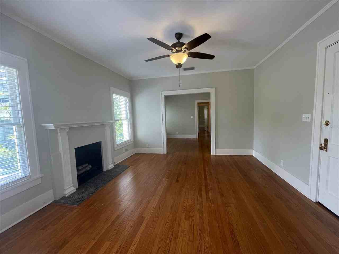 2114 W Dekle Ave #3 - Photo 6 of 30