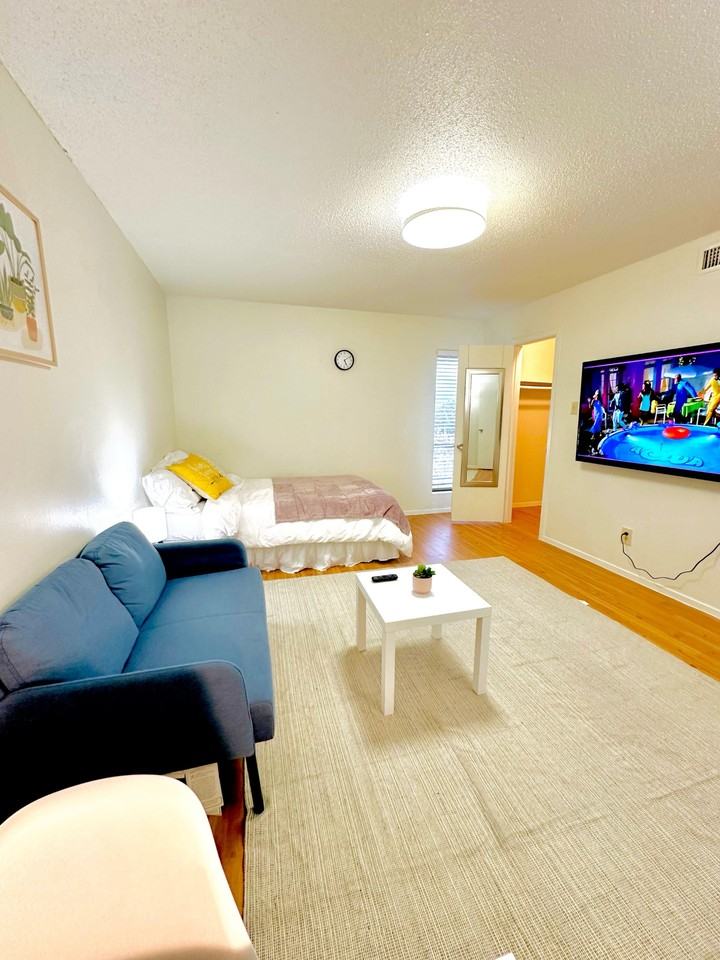 Red River St - Photo 5 of 5