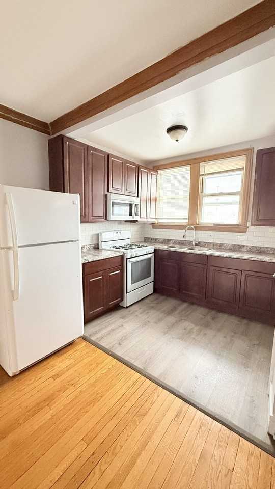 2017 N Lavergne Ave - Photo 5 of 9