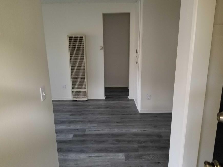 11120 Moorpark St - Photo 6 of 10