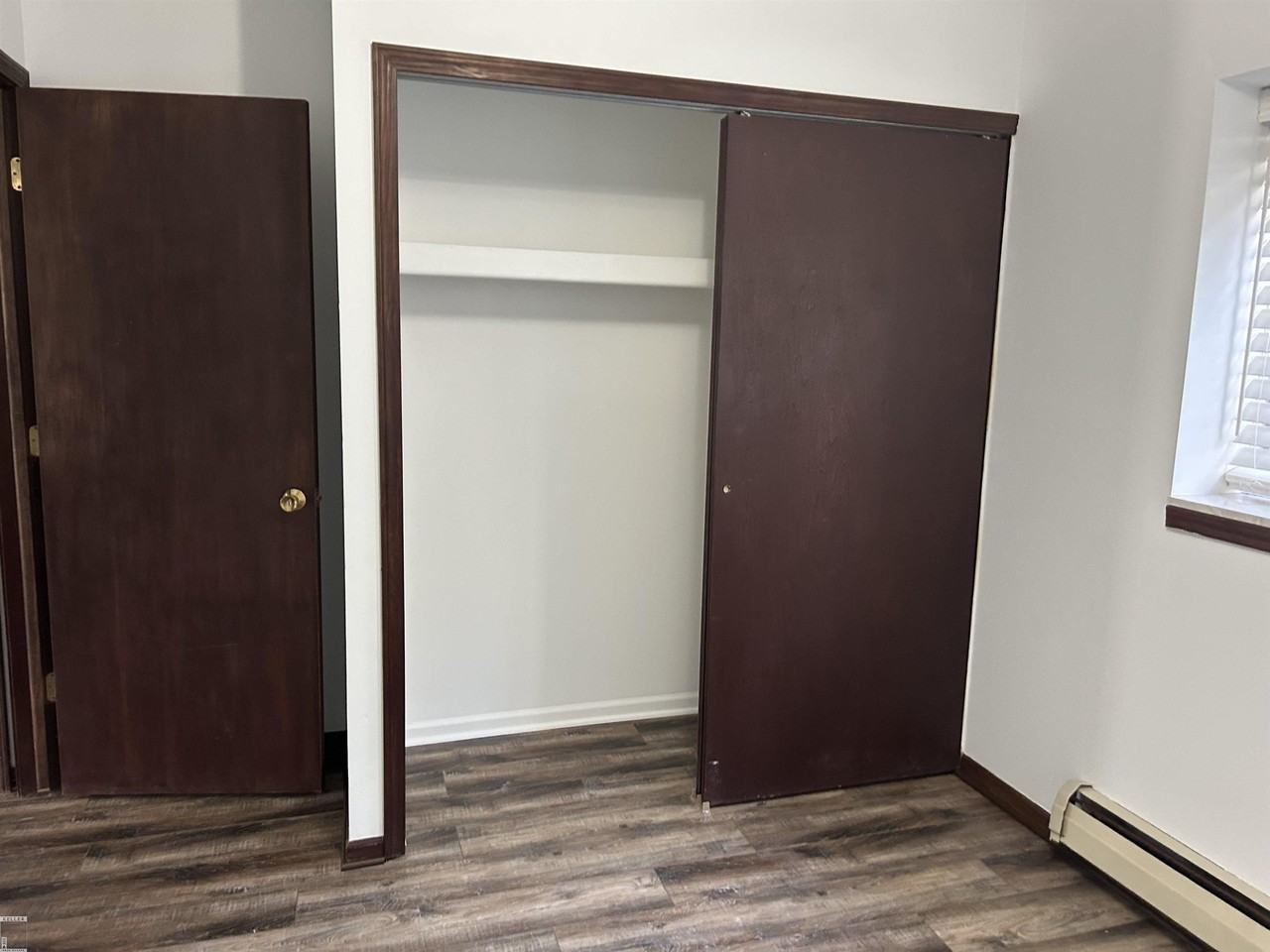 317 Spring St - Photo 7 of 8