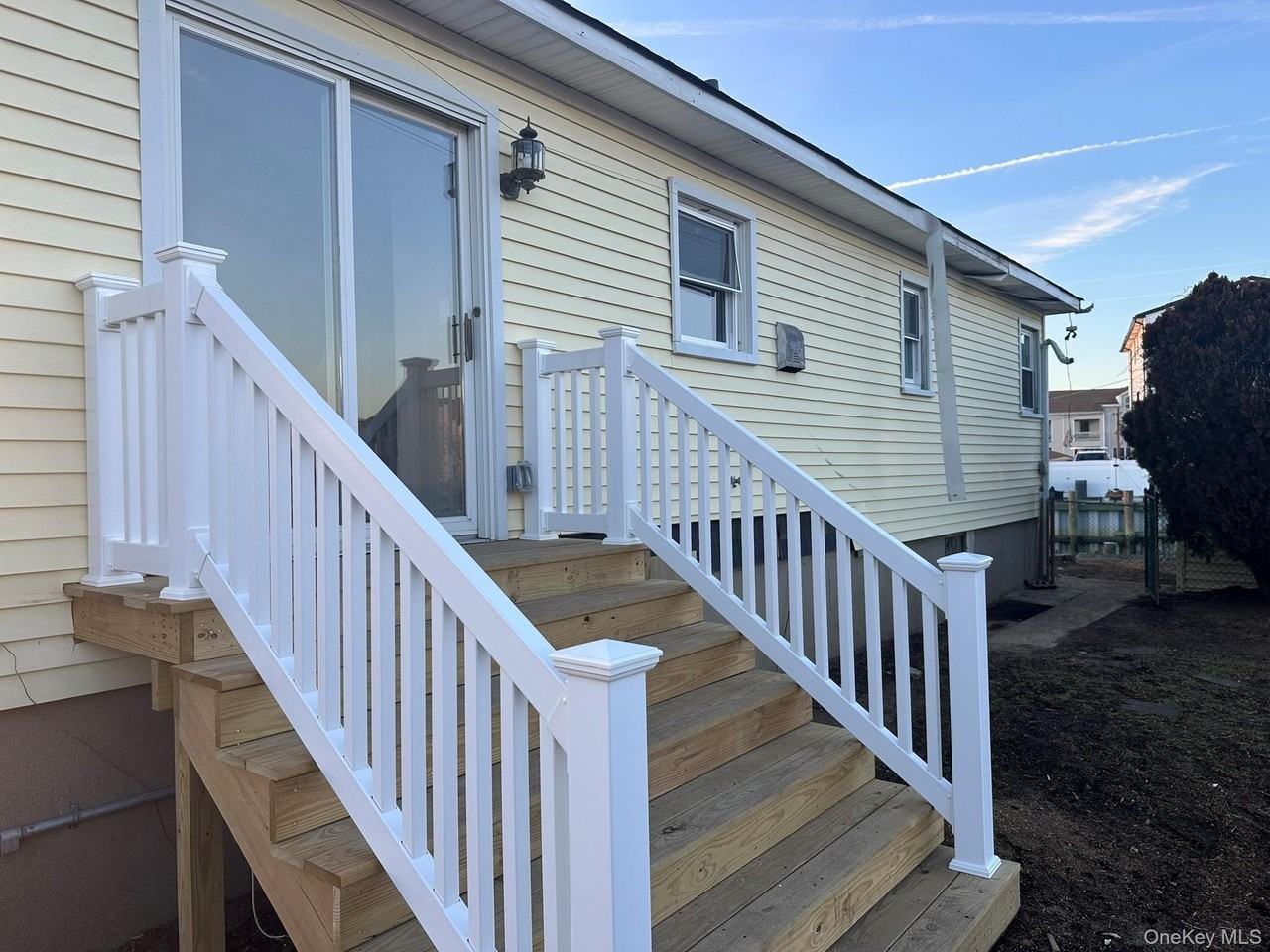 136 Cary Pl - Photo 2 of 8