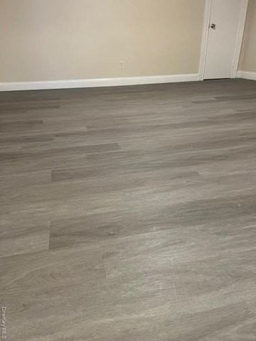 10305 101st Ave 2nd Fl #2ndFL - Photo 5 of 7