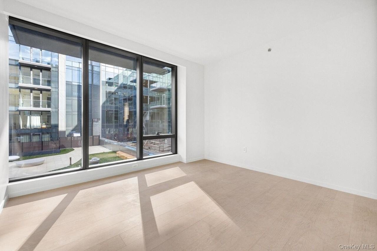 1136 45th Rd Apt 305b #305B - Photo 5 of 10