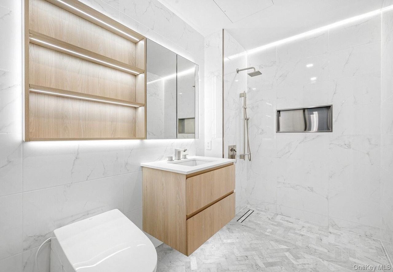 1136 45th Rd Apt 305b #305B - Photo 7 of 10