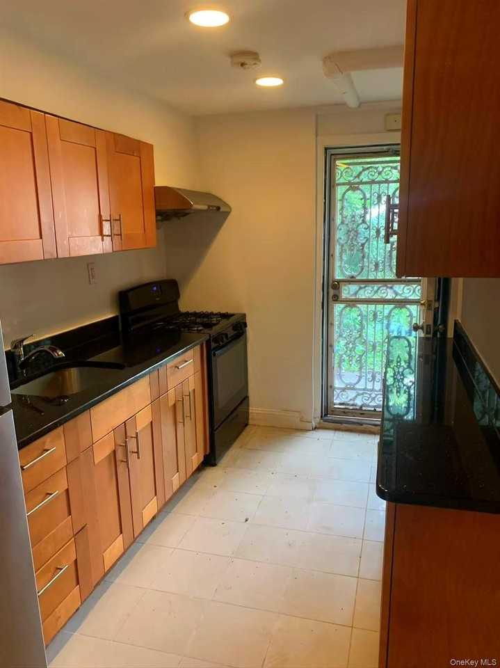 7923 149th St Unit 1fl #1FL - Photo 3 of 6