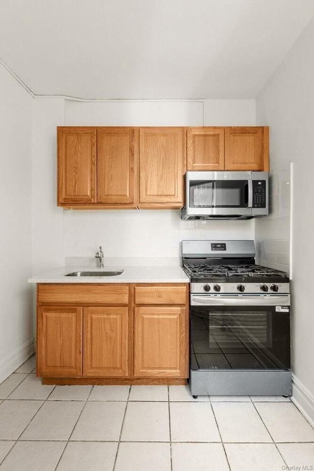 3521 28th St Apt A4 #A4 - Photo 5 of 9