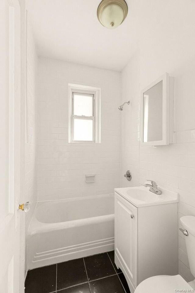 3521 28th St Apt A8 #A8 - Photo 4 of 10