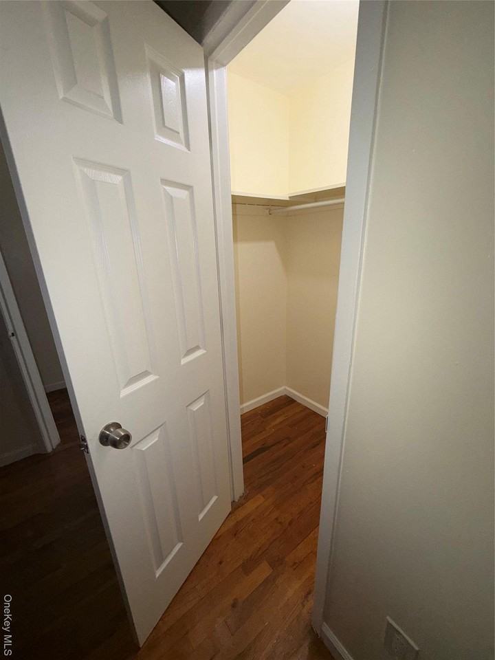 3189 Hatting Pl - Photo 7 of 12