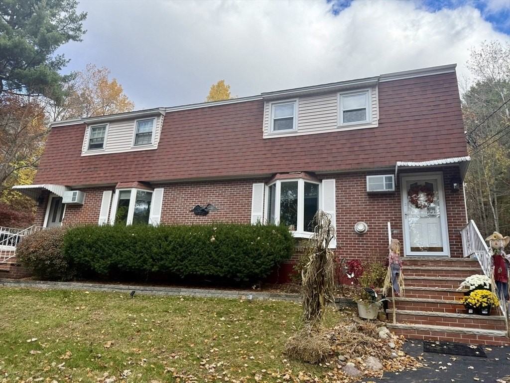 8 Maylane Dr Unit 0 #0 - Photo 2 of 19