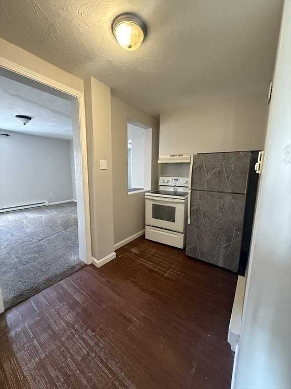 69 Maple St Apt 1a #1A - Photo 4 of 8