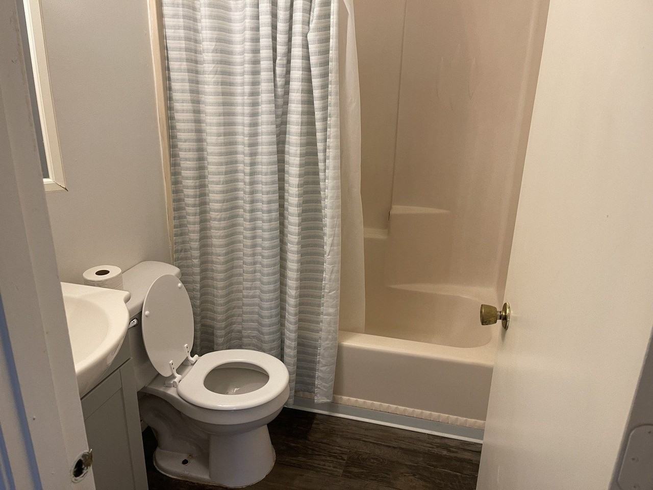 650 N 11th St - Photo 5 of 8