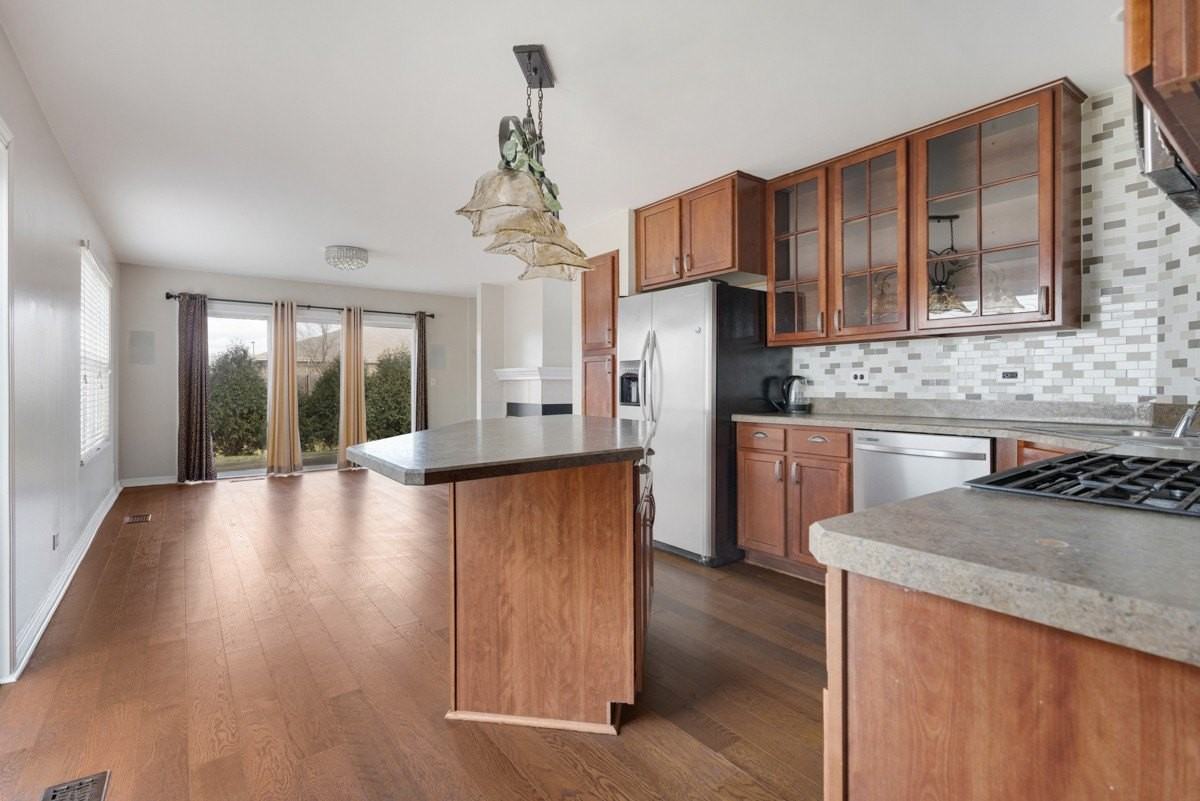 3029 Crystal Rock Rd - Photo 4 of 26