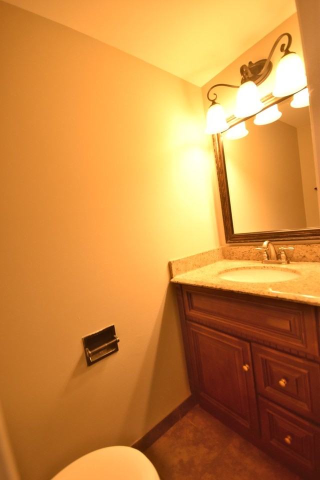 1625 College Green Dr - Photo 3 of 23