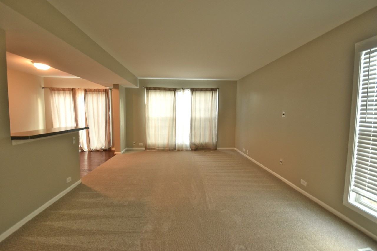 1625 College Green Dr - Photo 4 of 23