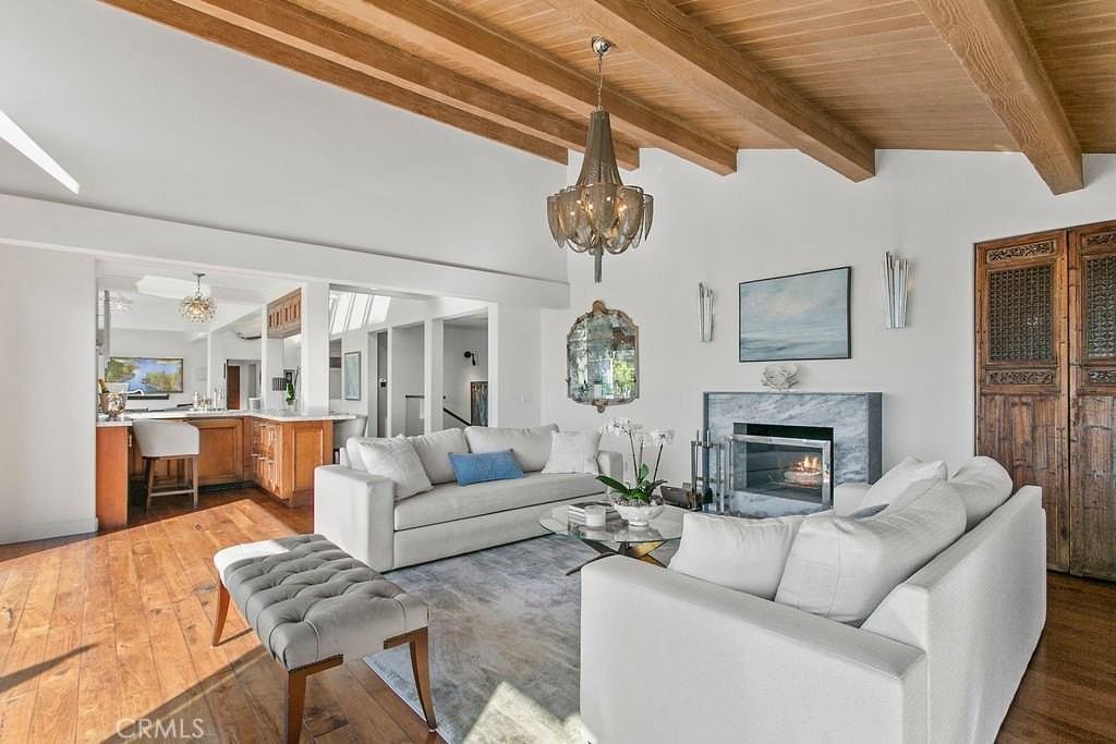 1010 Emerald Bay - Photo 4 of 50