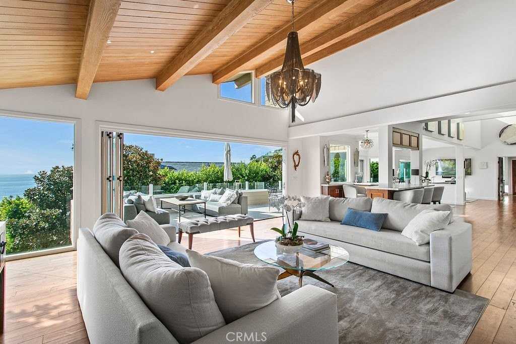 1010 Emerald Bay - Photo 5 of 50