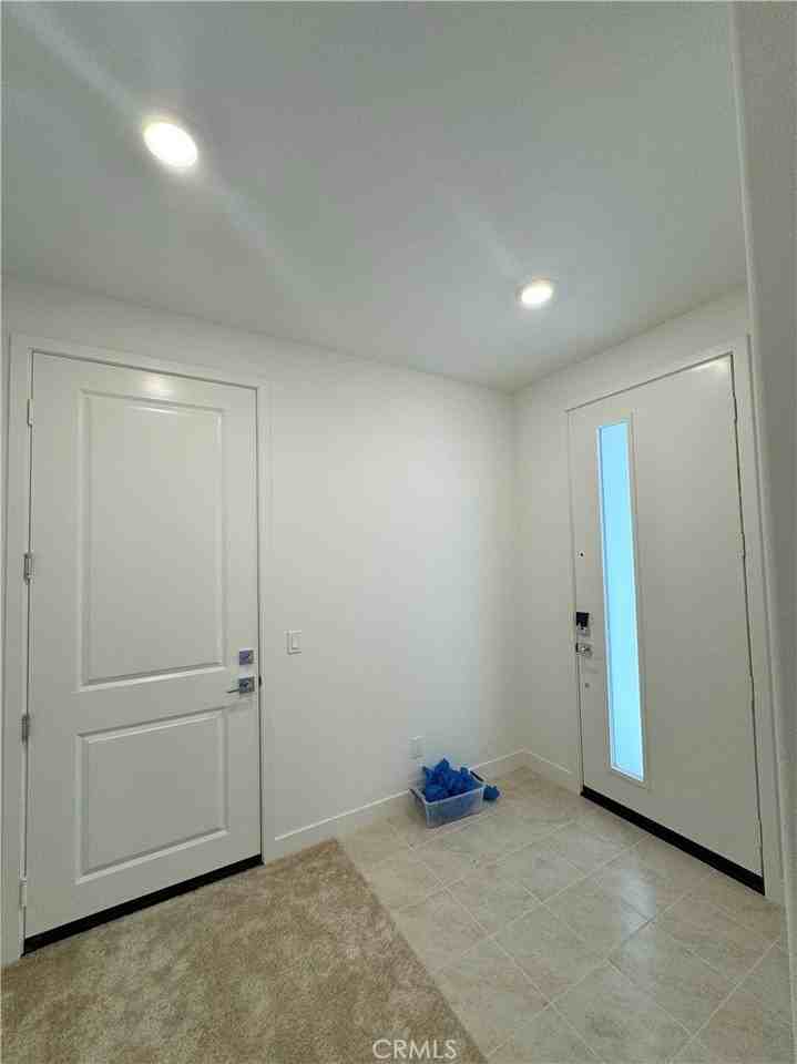 283 Lynx - Photo 7 of 28