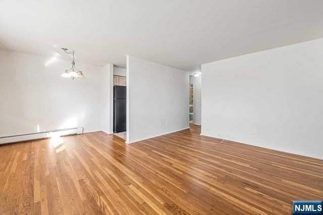 5018 Christopher St - Photo 5 of 15