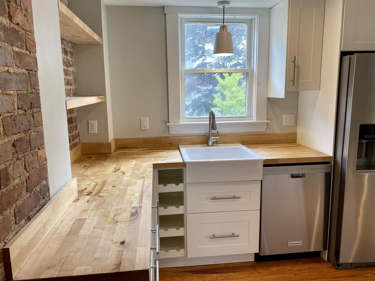 25 Concord Way - Photo 3 of 28