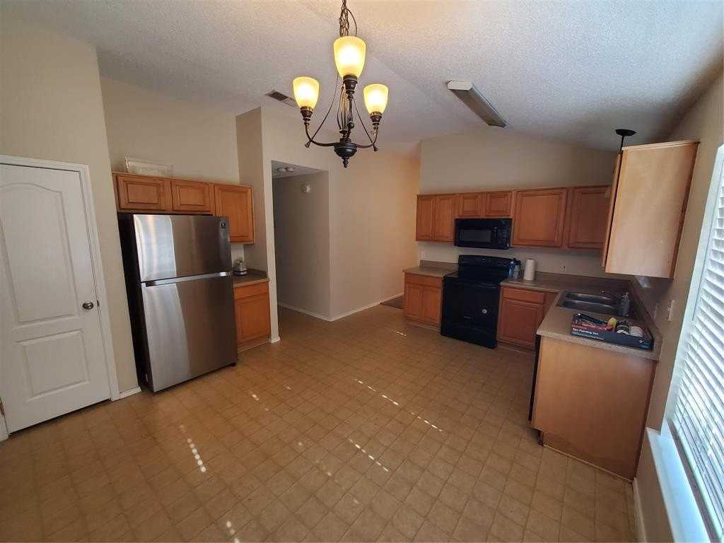 4233 Fernleaf Dr - Photo 4 of 19