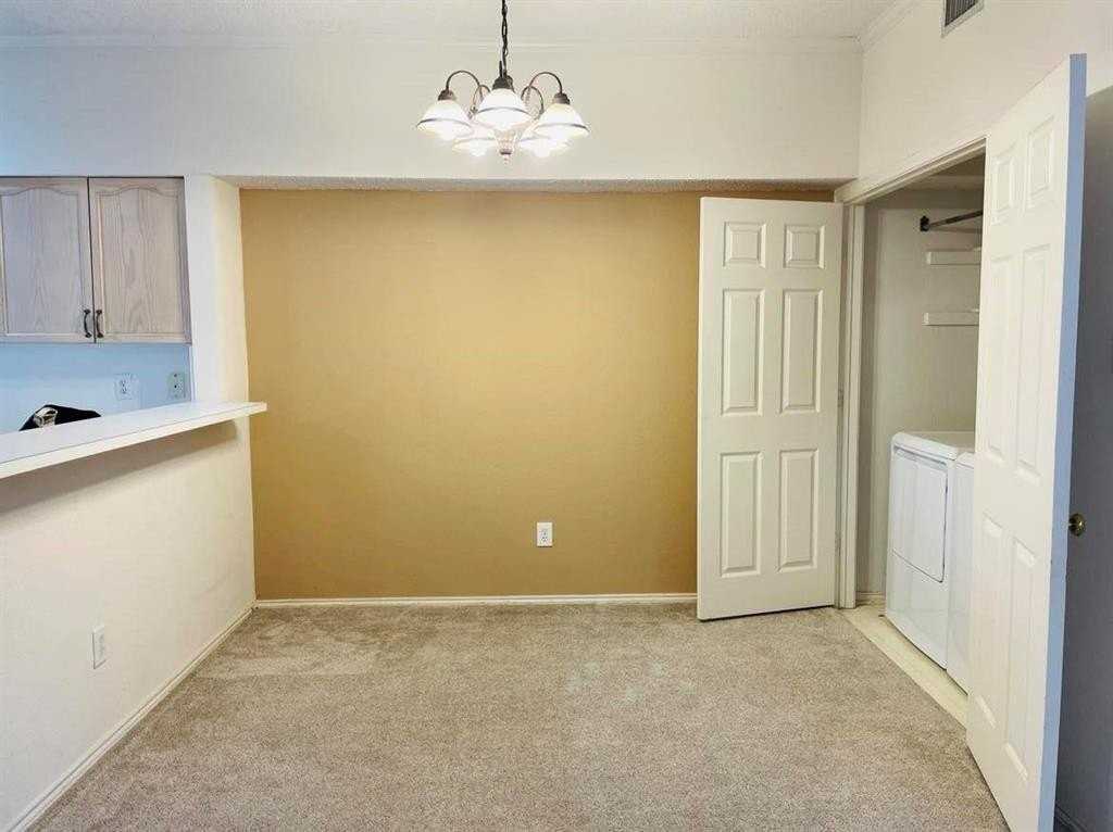 6008 Longley Ct - Photo 3 of 8