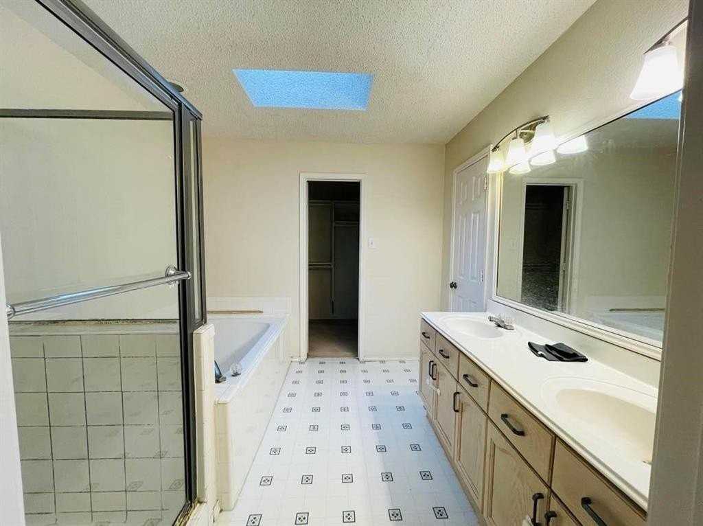 6008 Longley Ct - Photo 6 of 8