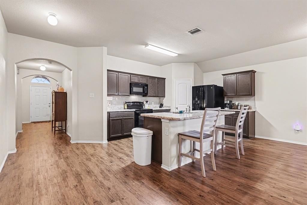 101 Pony Ct - Photo 6 of 19