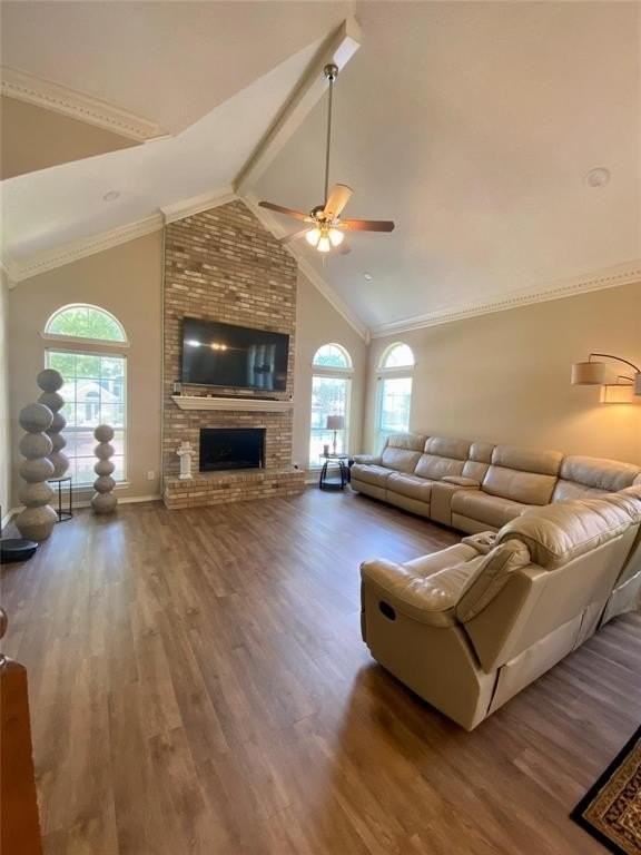 4321 Duck Pond Ln - Photo 3 of 17