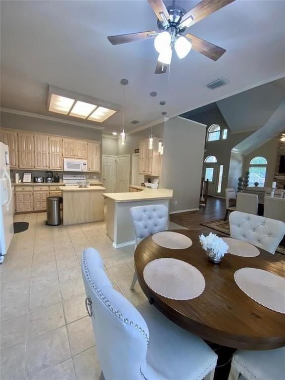 4321 Duck Pond Ln - Photo 5 of 17