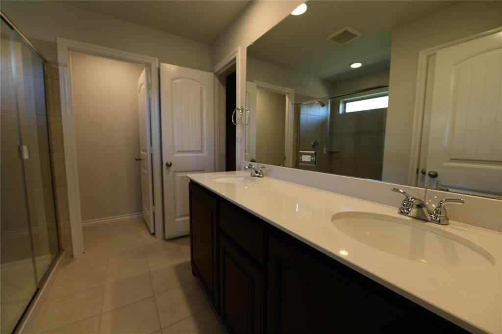 4713 Avion Dr - Photo 5 of 12