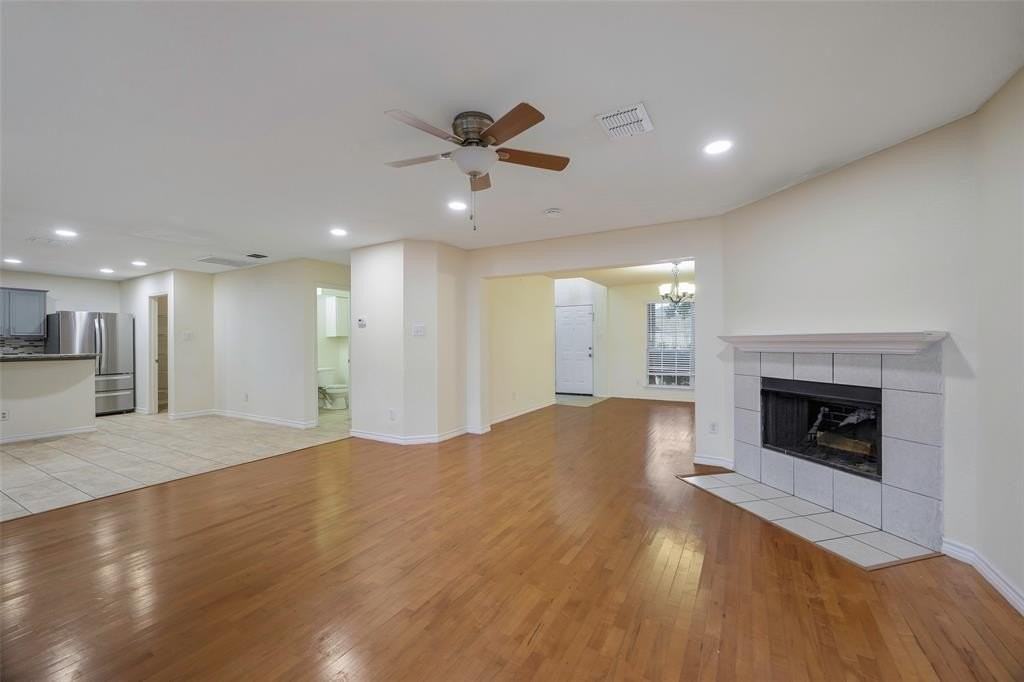 104 Lakefront Dr - Photo 4 of 23