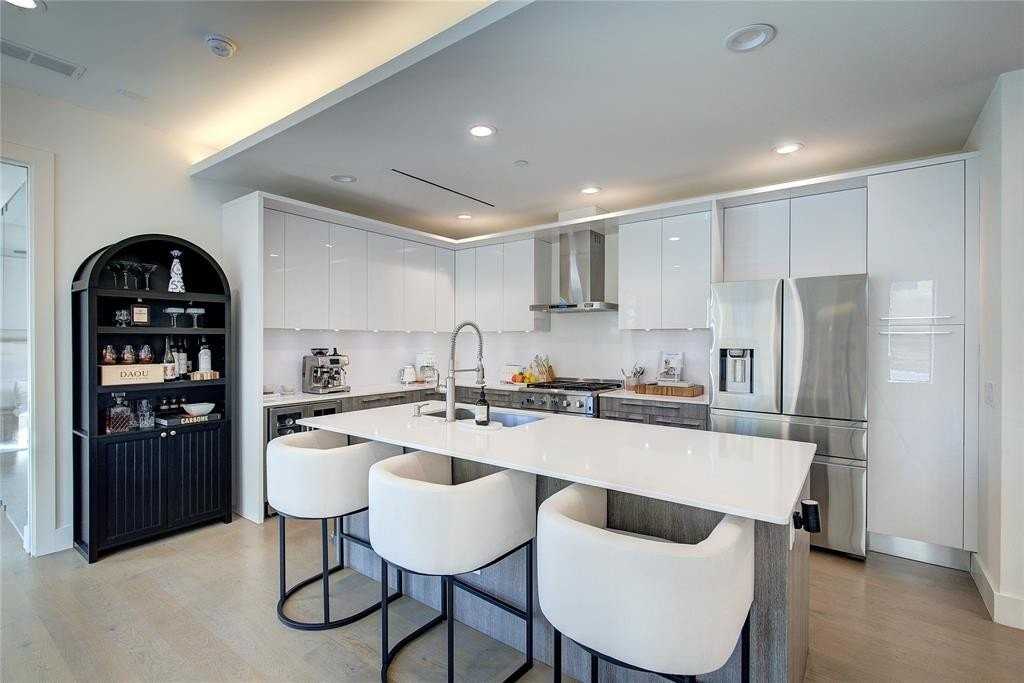 3923 Cole Ave #103 - Photo 7 of 40