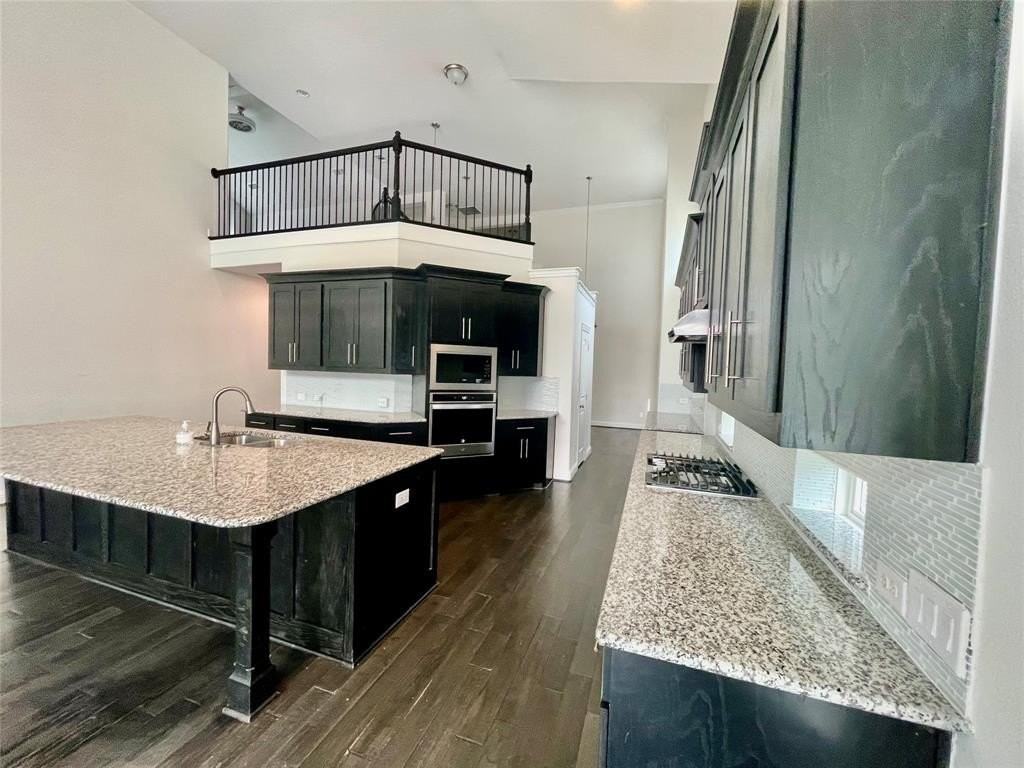 507 Stone Oak Ln - Photo 7 of 38