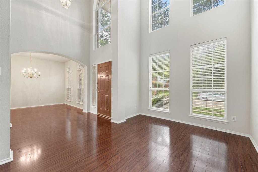 433 Spring Air Dr - Photo 4 of 27