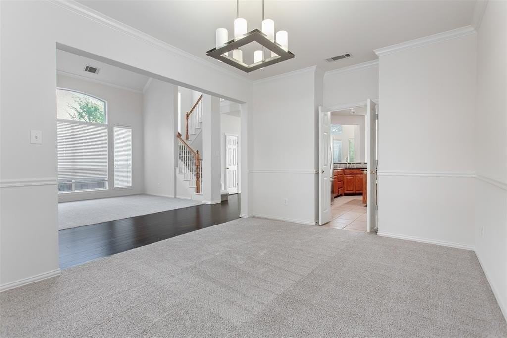 915 Falcon Trl - Photo 5 of 22