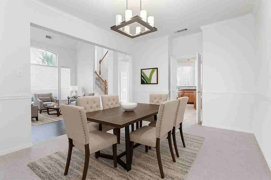 915 Falcon Trl - Photo 6 of 22