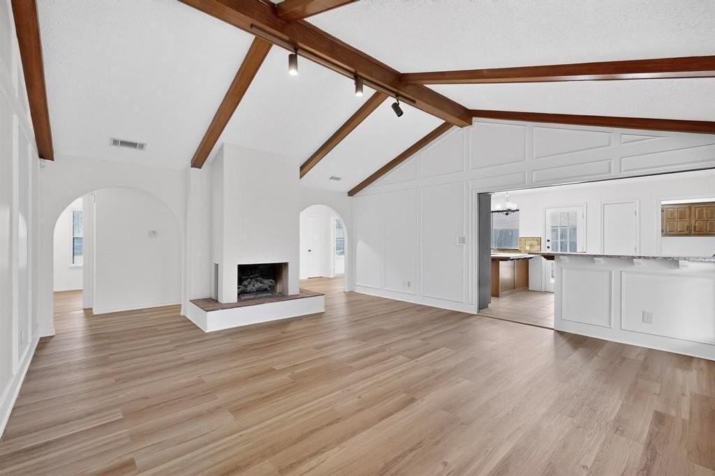 1910 Glen Hill Dr - Photo 7 of 35